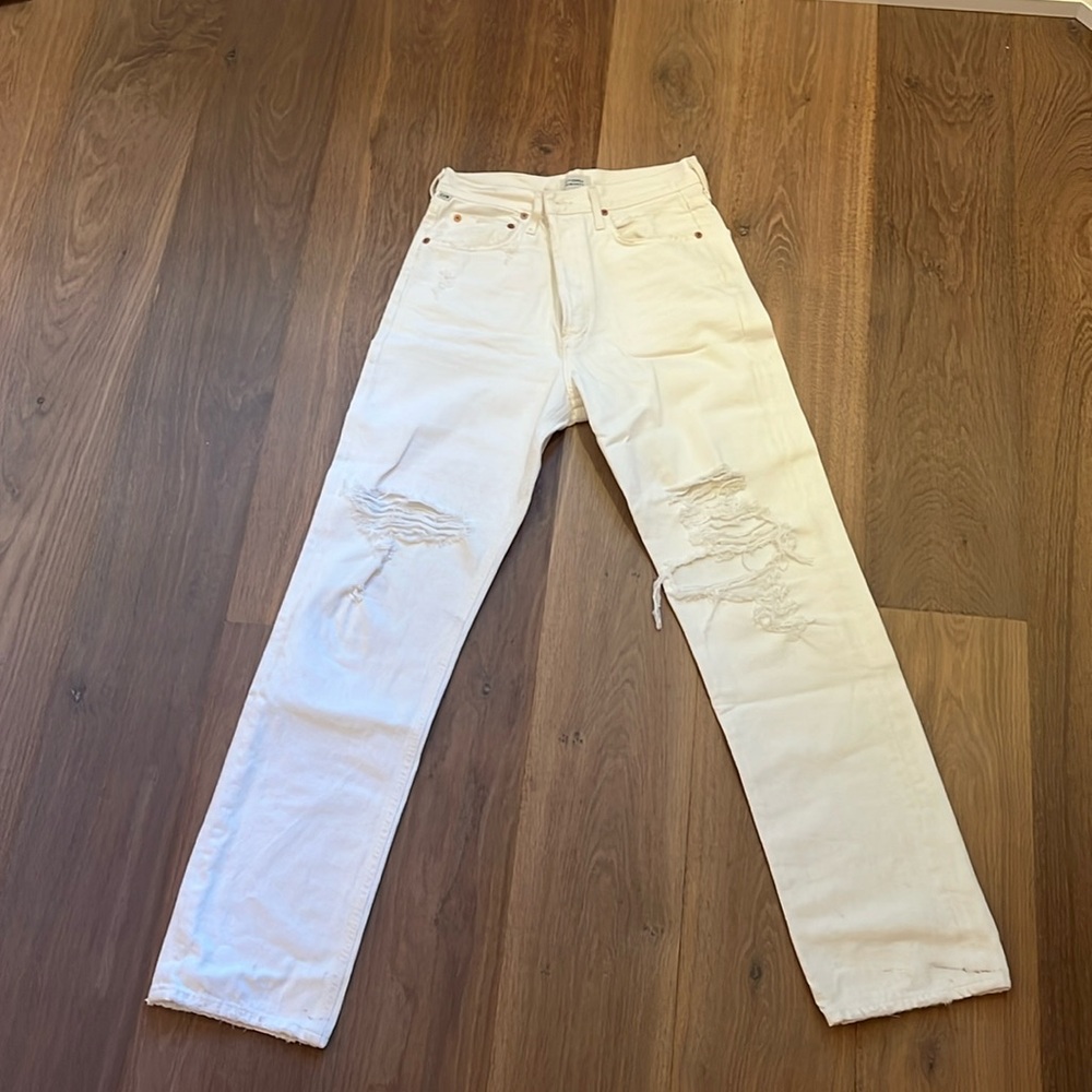 Citizens of Humanity ripped straight leg jeans. Waist 26. Inseam 30.5 inches.